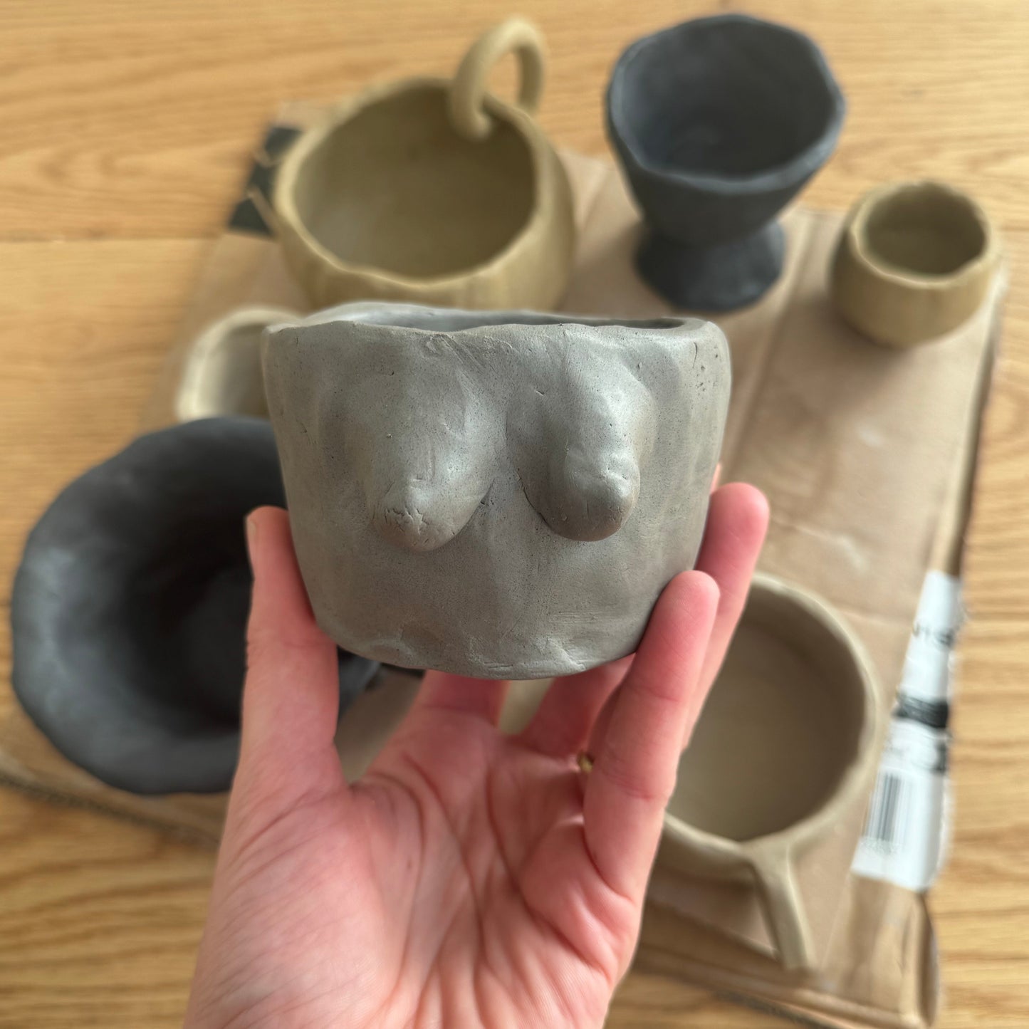 Workshop: Clayoni - Feminine Yin Yoga x Töpfern