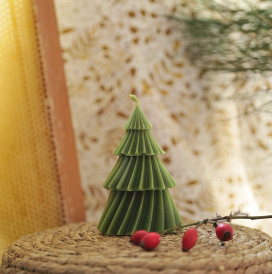 Handgemachte Bienenwachskerze "Weihnachtsbaum"